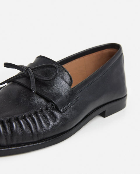 Flattered Dylan Loafer | Black Leather