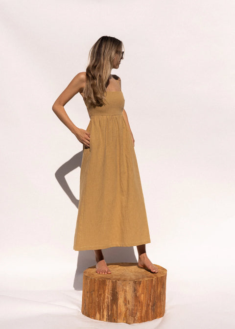 Slate Wearables Henley Midi Dress | Honey