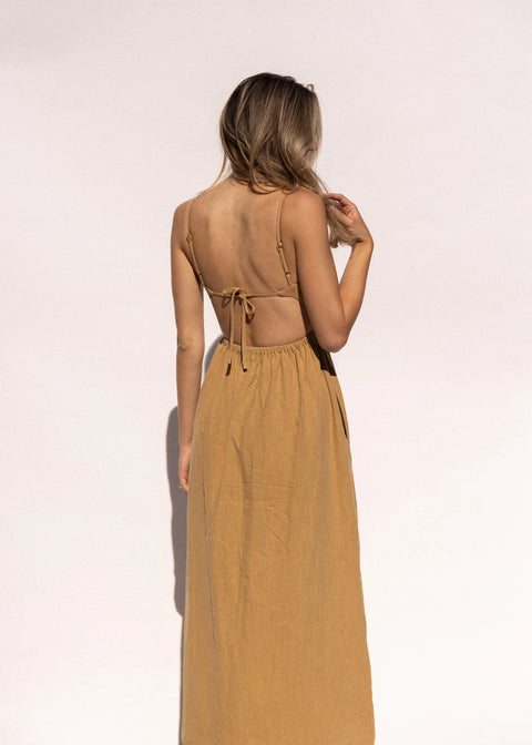Slate Wearables Henley Midi Dress | Honey