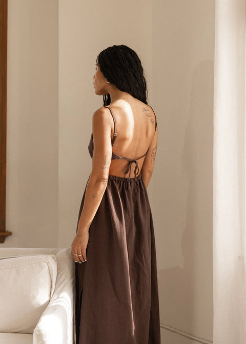 Slate Wearables Henley Midi Dress | Cocoa
