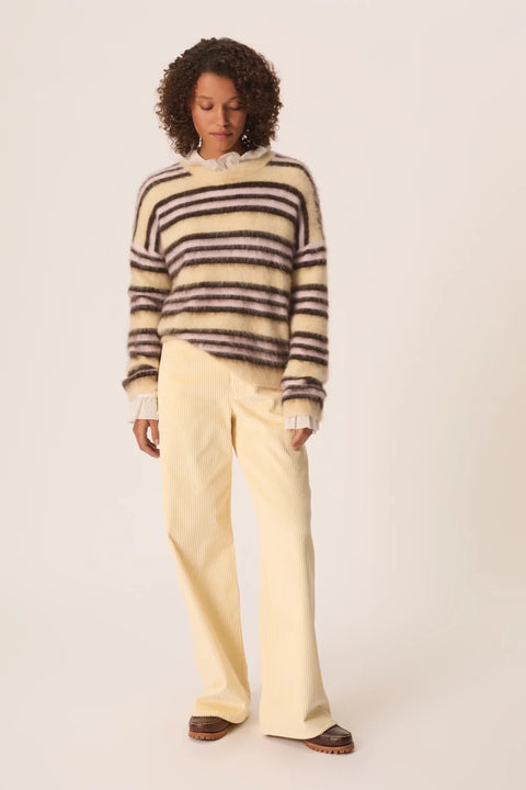 Des Petits Hauts Conrad Sweater Vanille Ourson - Side View Highlighting Oversized Relaxed Volume and Stripe Detail