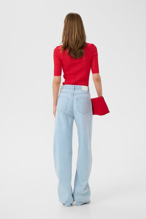 Gestuz Clene Polo Shirt in Tomato Red – women's ribbed polo with classic fit, pointed collar, button placket and elbow-length sleeves in a bold tomato red