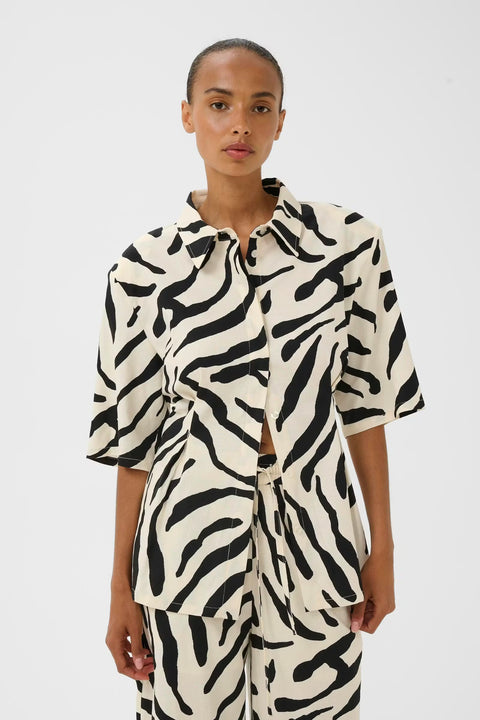 Gestuz Zeona Shirt in Zebra print - relaxed-fit short sleeve viscose linen shirt with standard collar and covered button placket