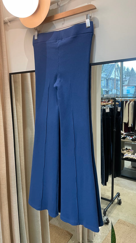 DONNI The Rib Kick Flare | Blueberry