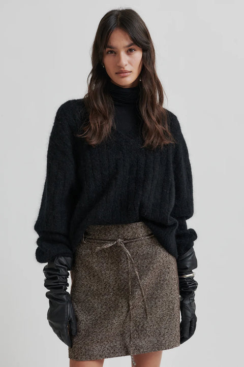 Second Female Brooky Knit V-Neck Sweater | Black