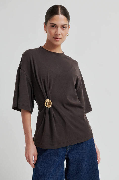 Second Female Enora Brooch Tee | Chocolate Torte