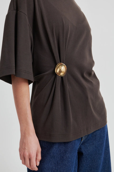 Second Female Enora Brooch Tee | Chocolate Torte