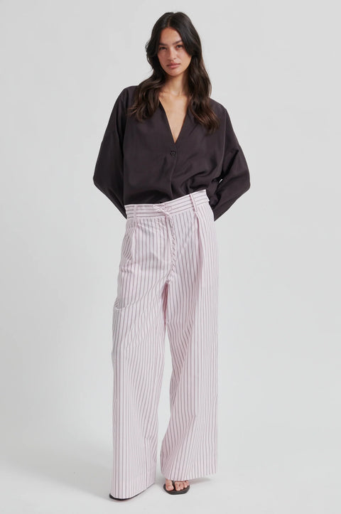 Second Female Second Female Vari Trousers in Pale Lilac: featuring cotton, relaxed, pocket