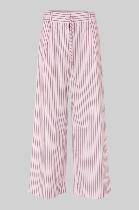 Second Female Second Female Vari Trousers in Pale Lilac: featuring cotton, relaxed, pocket