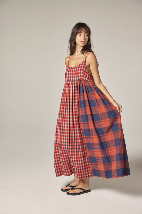 Amente Amente Contrast Midi Dress in Red with Blue: featuring cotton, midi, pocket