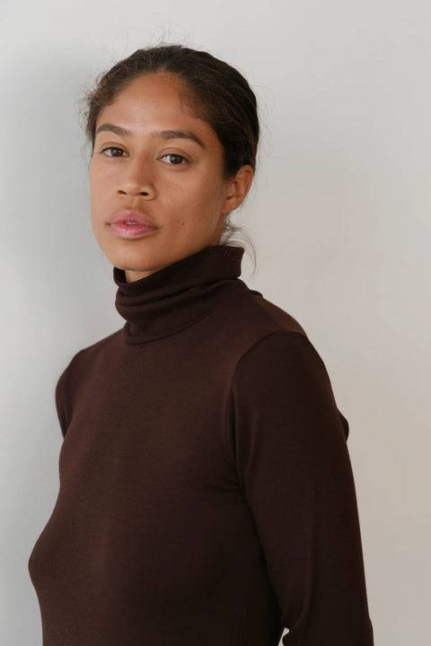 DONNI The Baby Rib Turtleneck | Espresso