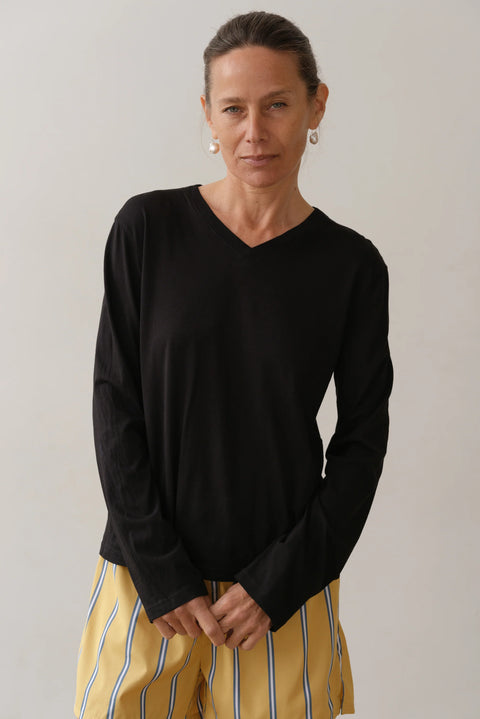 DONNI The Jersey V-Neck Long Sleeve Tee | Jet