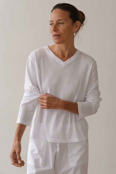 DONNI The Jersey V-Neck Long Sleeve Tee | Powder