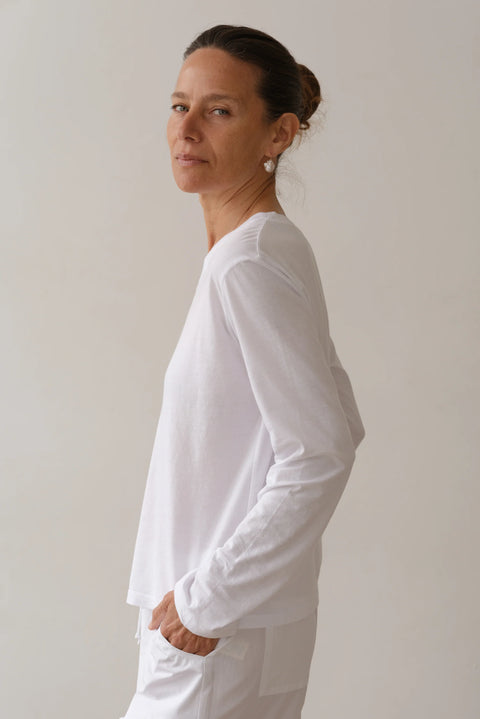 DONNI The Jersey V-Neck Long Sleeve Tee | Powder