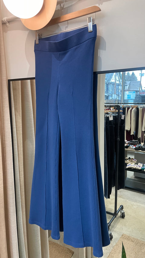 DONNI The Rib Kick Flare | Blueberry