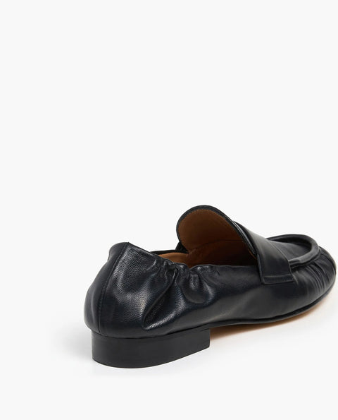 Flattered Samoa Loafer | Black