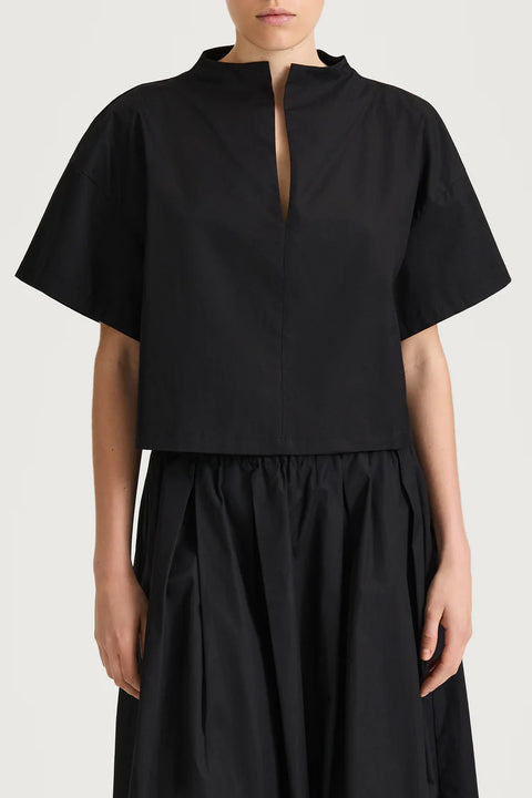 Stylein Stylein Joelle Blouse in Black: features cotton, v-neck