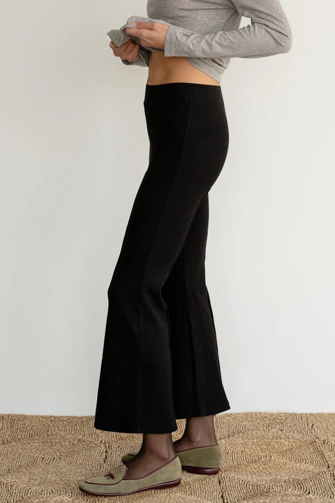 DONNI The Rib Kick Flare | Black