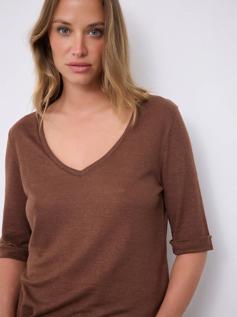 Notshy Romana V Neck Tee | Datte