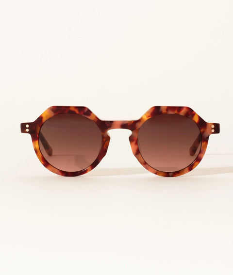 Sardine Sardine Georgie Sunglasses in Amaro Breeze