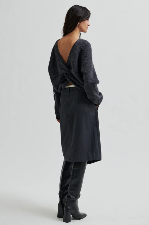 Alpaca wool crewneck sweater with knit feature and round neck, sweater has deep v in the back, reversible