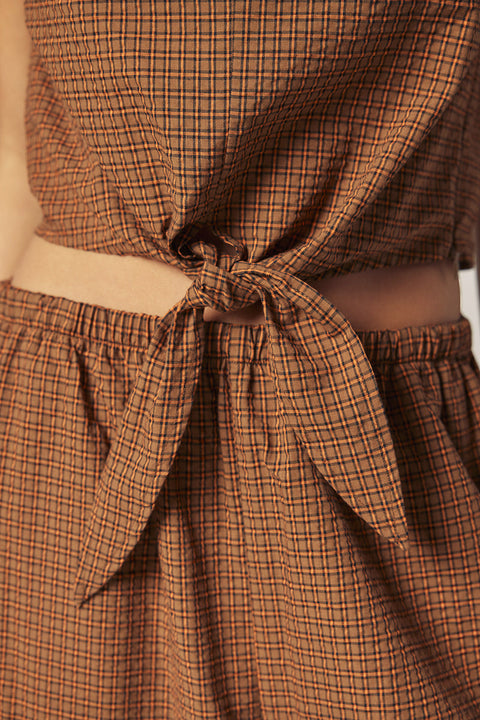 Amente Front Knot Tie Top | Brown with Orange