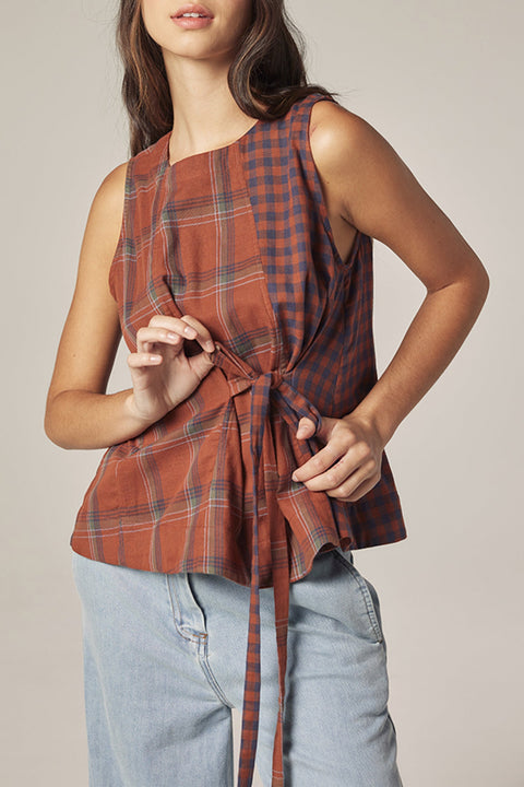 Amente Contrast Panel Top | Brown with Rust