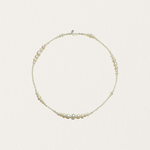 Fluidwavy Pearl Beaded Eddy Necklace