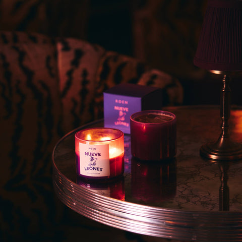Roen Nueve Leones Candle