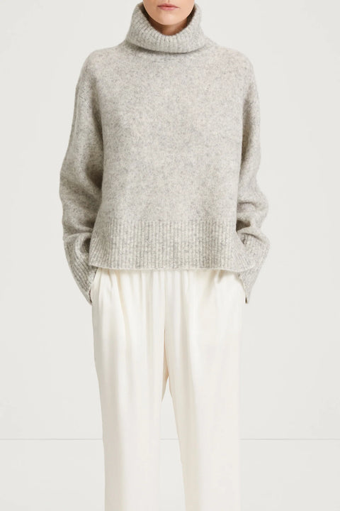 Stylein Nike Sweater | Light Grey