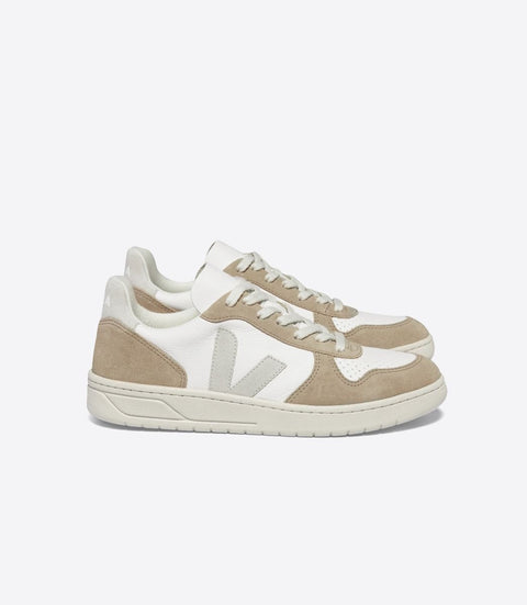 Veja V-10 | Extra White Natural Sahara