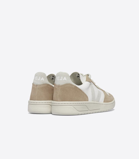 Veja V-10 | Extra White Natural Sahara