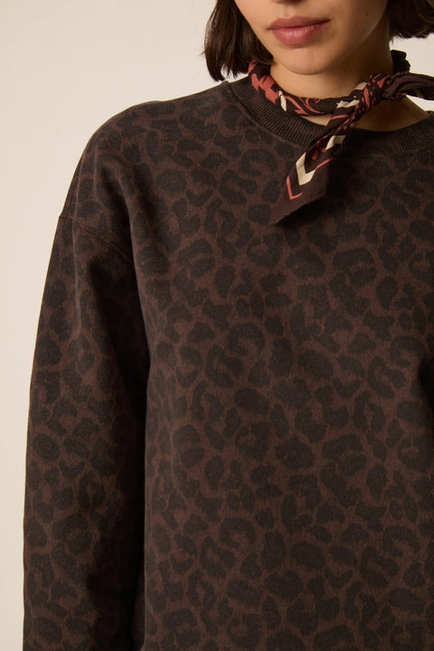 Des Petits Hauts Jacinthe Sweatshirt Leopard - Side View Highlighting Comfortable Cotton Silhouette