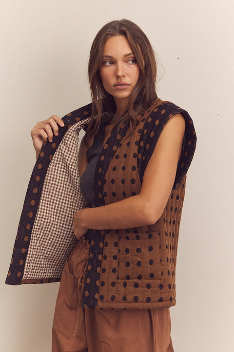 Amente Quilted Tie Waist Vest | Mocha