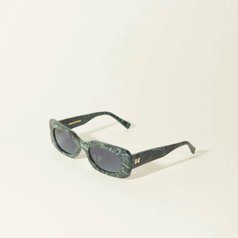 Wolfspout Iris Sunglasses | Wild Tide