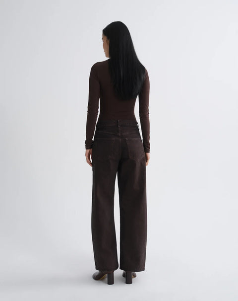 AGOLDE Low Curve Utility Jean in Deep Roast - Styled Shot Showing Coffee Brown Utility Denim Worn Low on the Hip