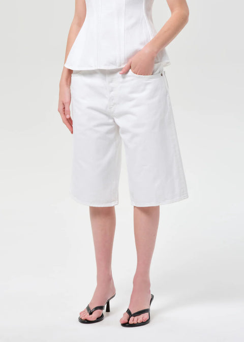 AGOLDE AGOLDE Ramona Short in Marshmallow: featuring cotton, relaxed, denim