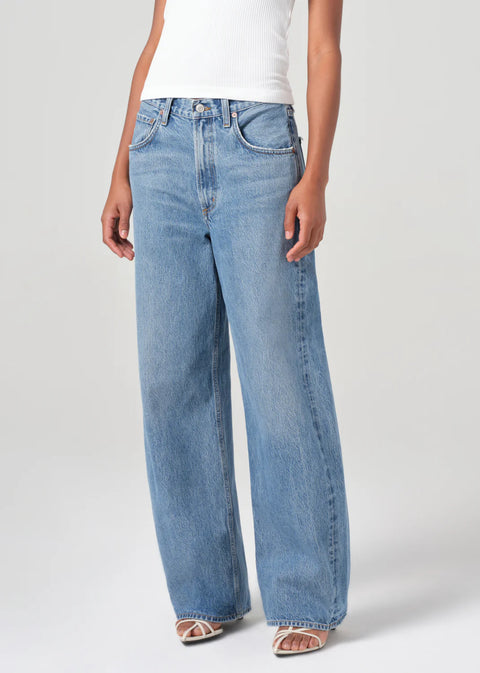 AGOLDE Low Curve Blue Jean mid rise fit, curved outset and subtle taper, blue wash, vintage