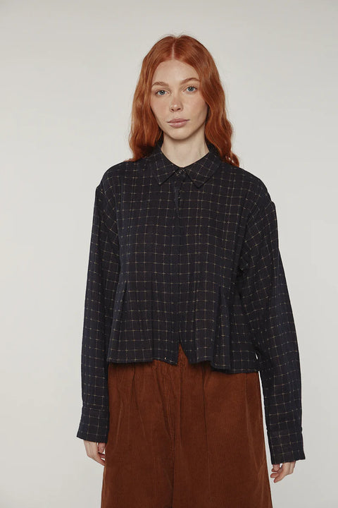 Black blouse made from 100% cotton, delicate pleats, straight silhouette, simple neckline with collar. Amente Cotton Pleated Blouse in Black

