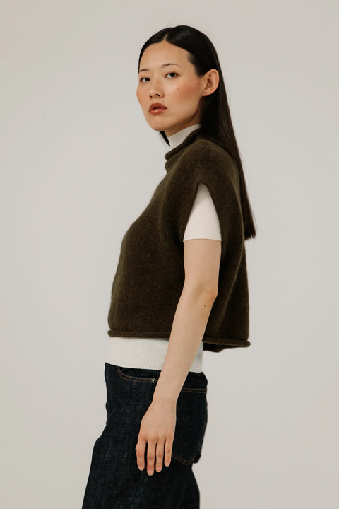Bare Knitwear Alpaca Iris Vest | Dark Olive