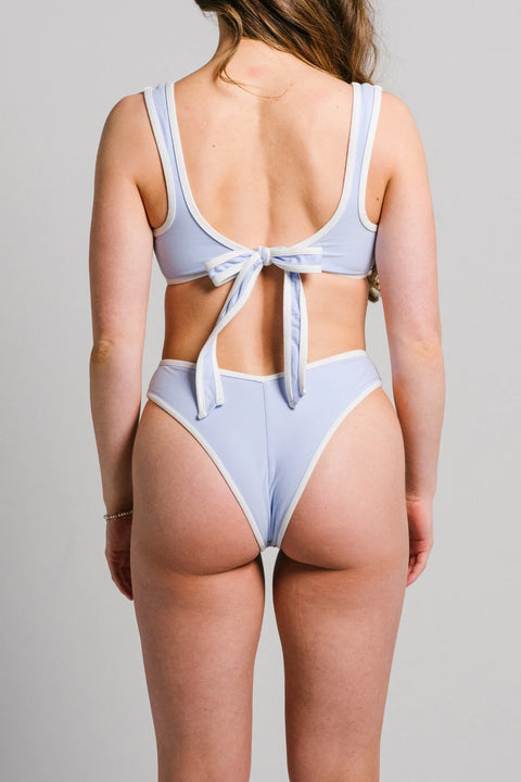 Light blue bikini bottoms, v-cut form fitting, high cut leg, medium coverage. Double lined and made of 100 Polyamide Elastane Blend