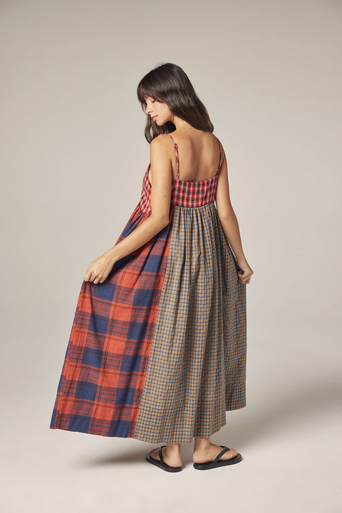 Amente Amente Contrast Midi Dress in Red with Blue: featuring cotton, midi, pocket