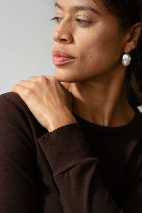 DONNI The Baby Rib Scallop Long Sleeve | Espresso