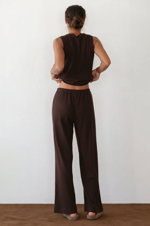 DONNI The Baby Rib Scallop Pant | Espresso