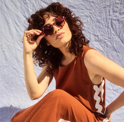 Sardine Sardine Georgie Sunglasses in Amaro Breeze