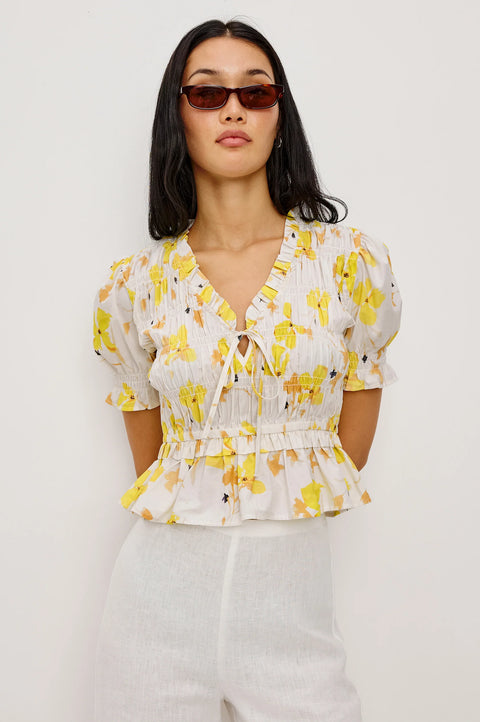 Rails Rails Fontaine Top in Tossed Daffodils: featuring cotton, v-neck