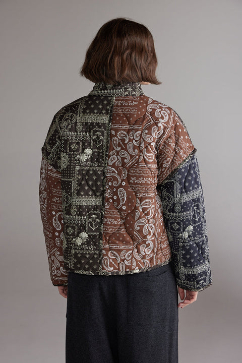 Amente Cotton Quilt Jacket Brown Black - Styled Shot Showing Reversible Autumn Layering Jacket
