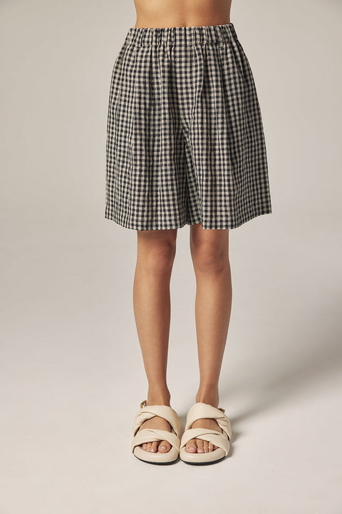 Amente Loose Casual Linen Shorts | Black with Natural