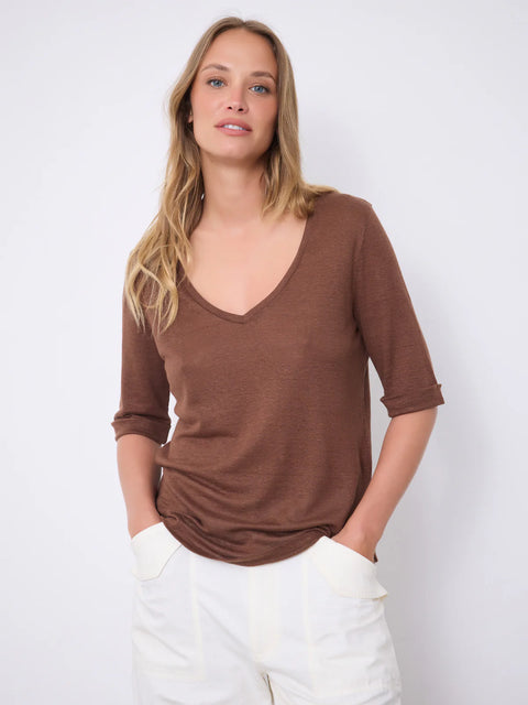 Notshy Romana V Neck Tee | Datte