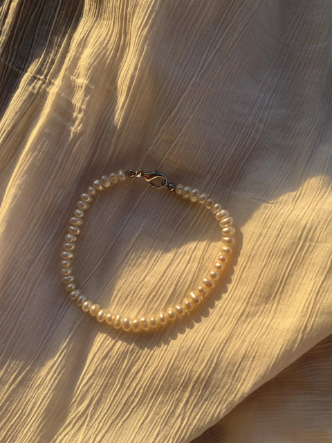 Santi Solai Aklan Pearl Bracelet